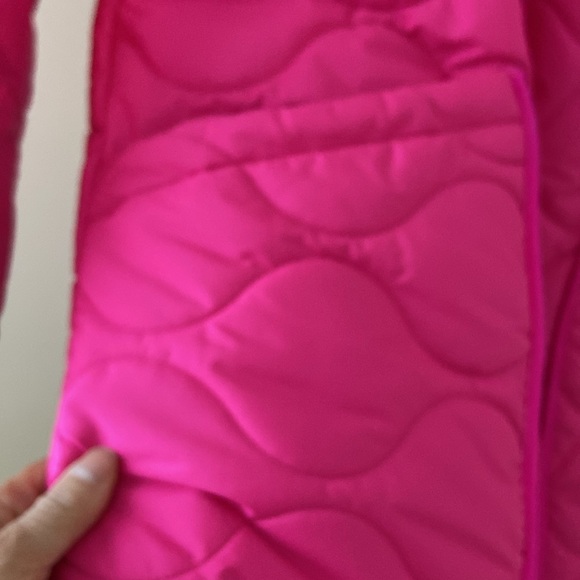 Like new !!!! J crew pink puffer - Picture 3 of 8